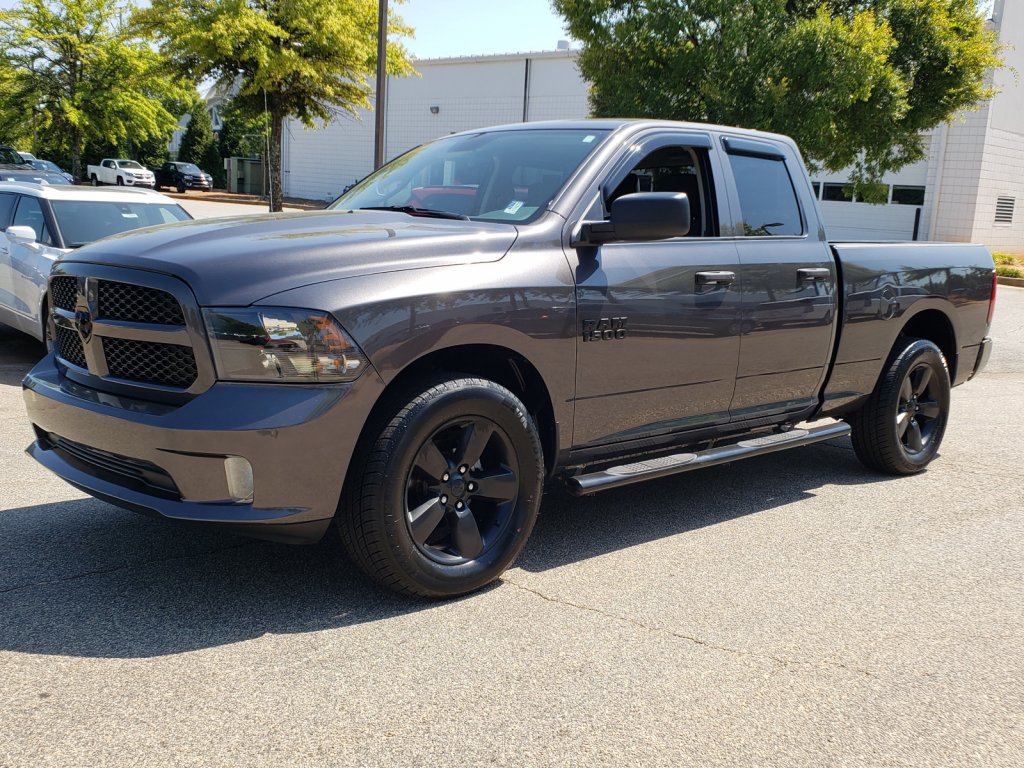 Pre-Owned 2018 Ram 1500 Express RWD Crew Cab Pickup