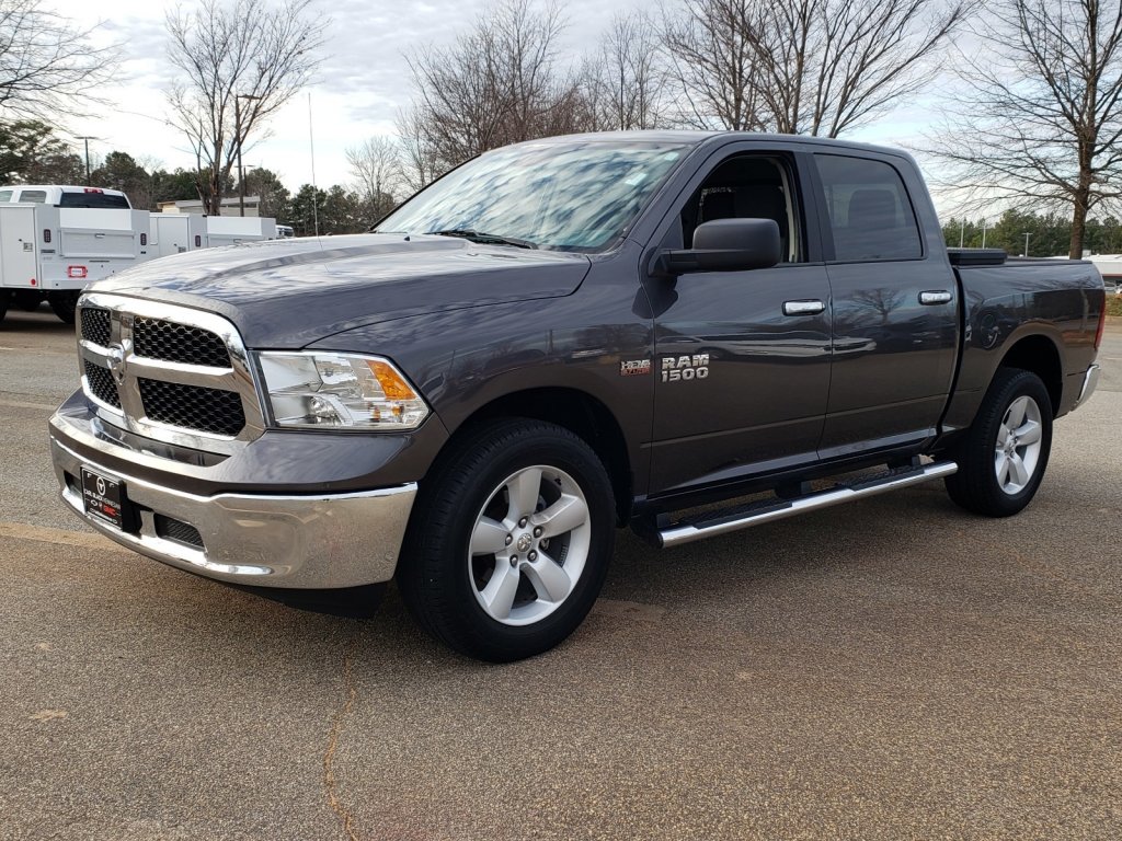 Pre-Owned 2017 Ram 1500 SLT 4×4 Crew Cab Pickup