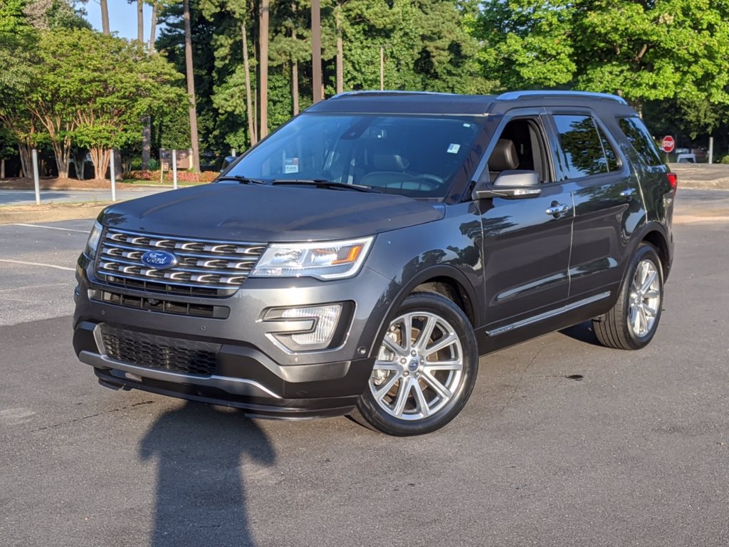 Pre-Owned 2017 Ford Explorer Limited With Navigation