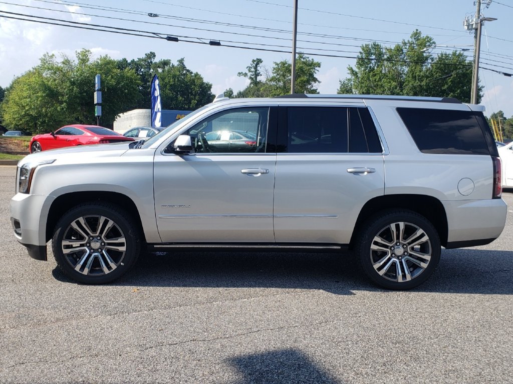 New 2020 GMC Yukon Denali With Navigation