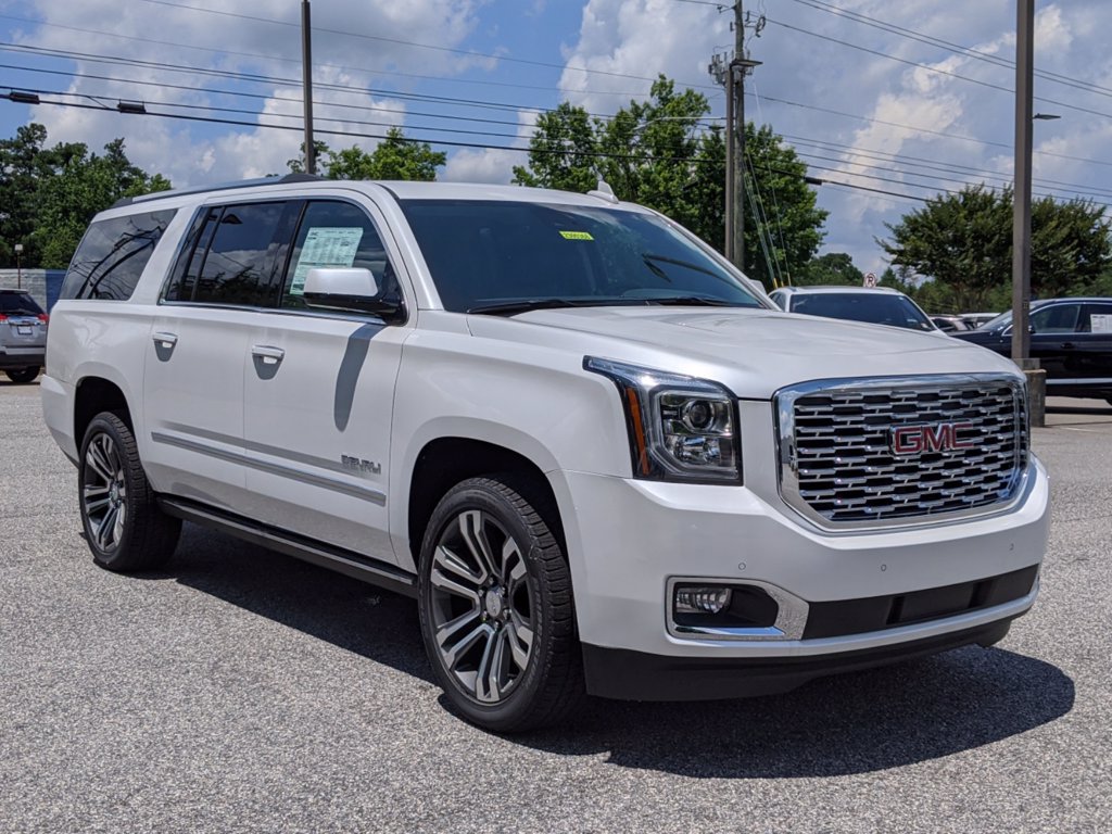 New 2020 GMC Yukon XL Denali With Navigation