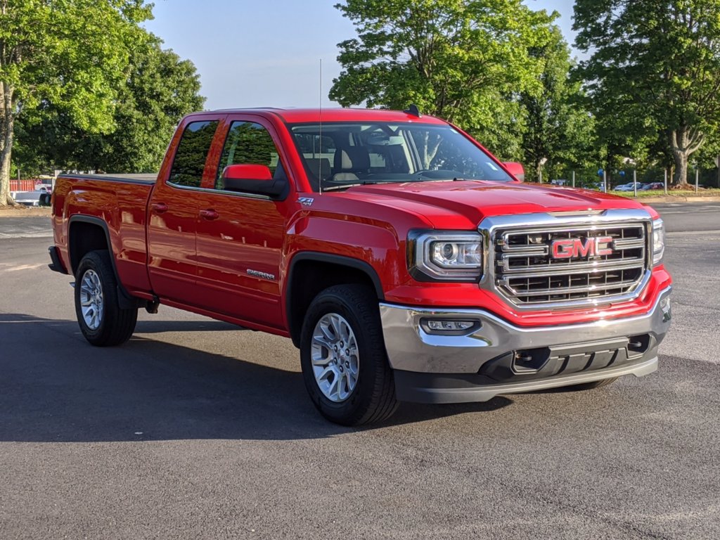 Pre-Owned 2018 GMC Sierra 1500 SLE 4×4 Extended Cab Pickup