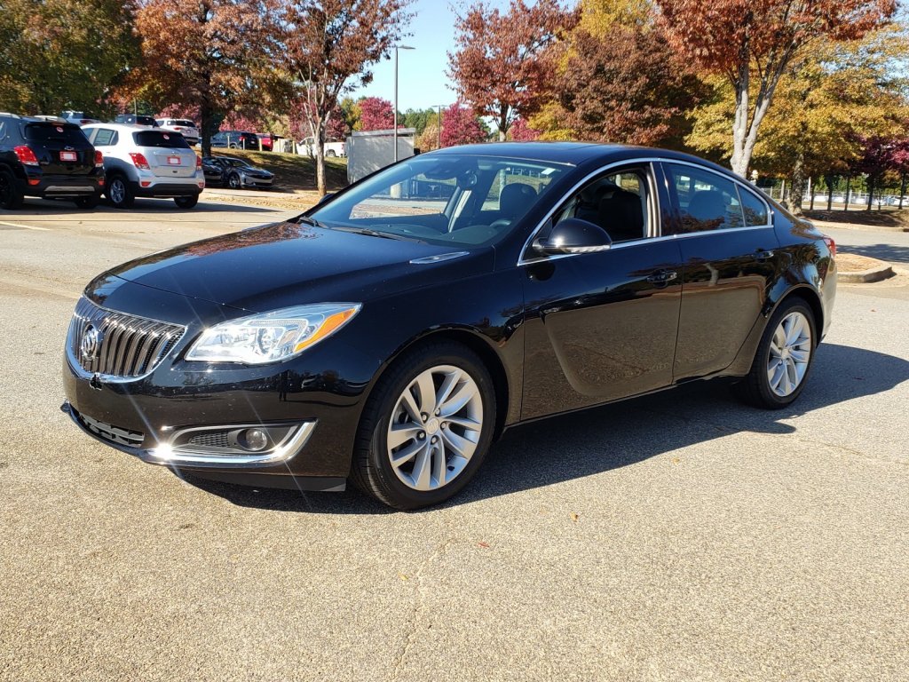 Pre-Owned 2016 Buick Regal Premium II With Navigation