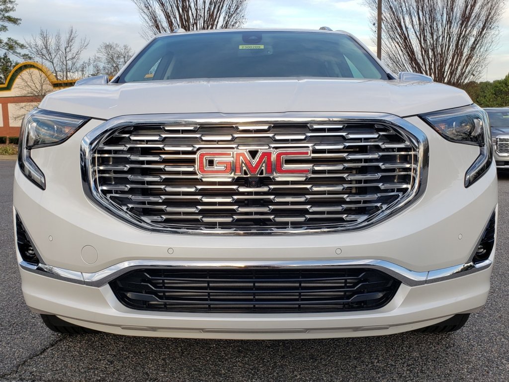 New 2020 GMC Terrain Denali With Navigation