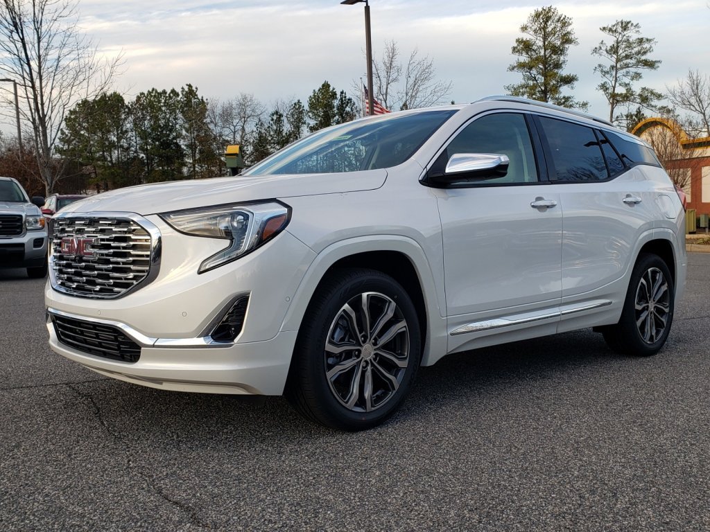 New 2020 GMC Terrain Denali With Navigation